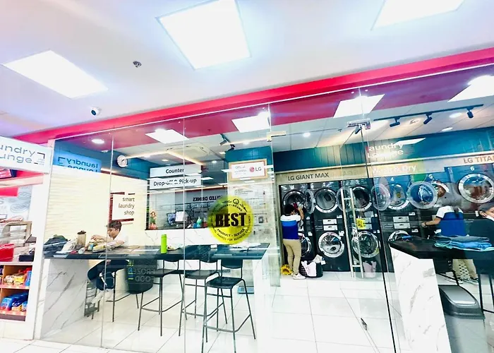 Cozy Two Bedroom Family At Coast Residences Near Picc, Wtc & Moa *
