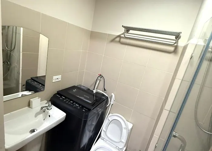 Cozy Two Bedroom Family At Coast Residences Near Picc, Wtc & Moa