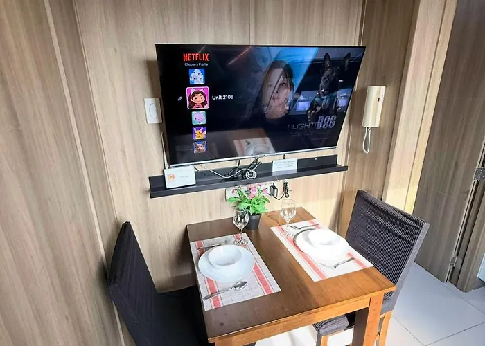 Apartment Cozy Two Bedroom Family At Coast Residences Near Picc, Wtc & Moa