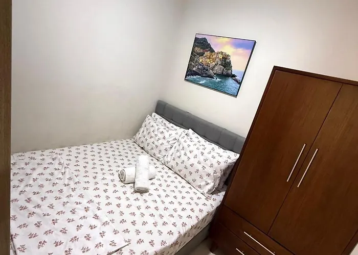 Cozy Two Bedroom Family At Coast Residences Near Picc, Wtc & Moa Manila