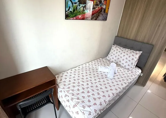 Cozy Two Bedroom Family At Coast Residences Near Picc, Wtc & Moa Apartment *