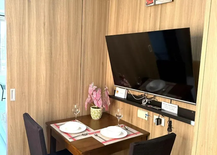 Cozy Two Bedroom Family At Coast Residences Near Picc, Wtc & Moa